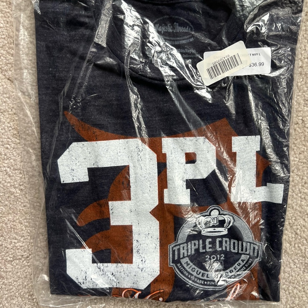 New in Package Majestic Threads Miguel Cabrera 2012 Triple Crown T-Shirt